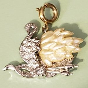 NOLAN MILLER SWAN CHARM